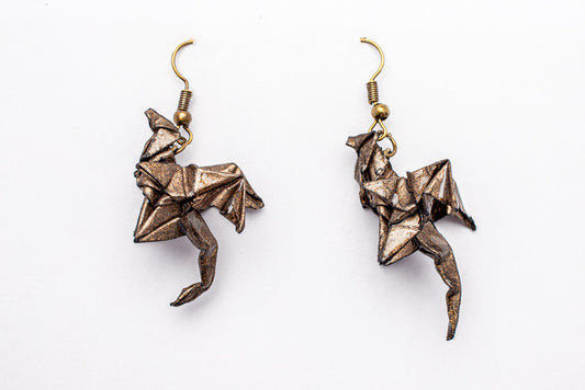 Aretes de Origami en Forma de Dragón | Hechos a Mano con Papel y Resina