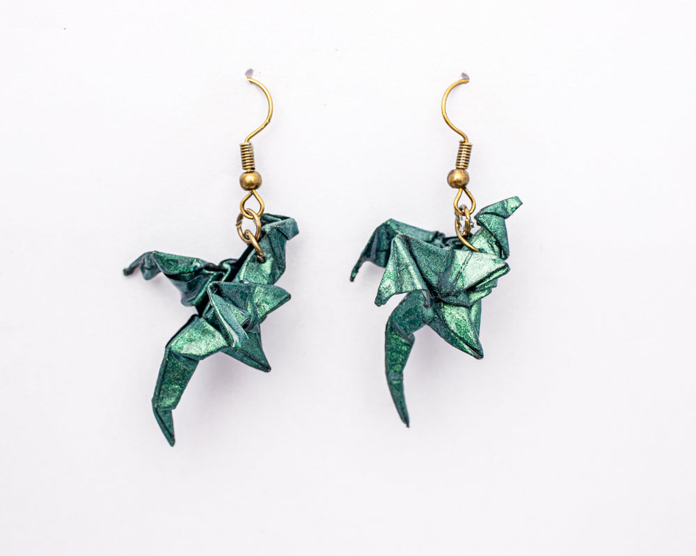 Aretes de Origami en Forma de Dragón | Hechos a Mano con Papel y Resina